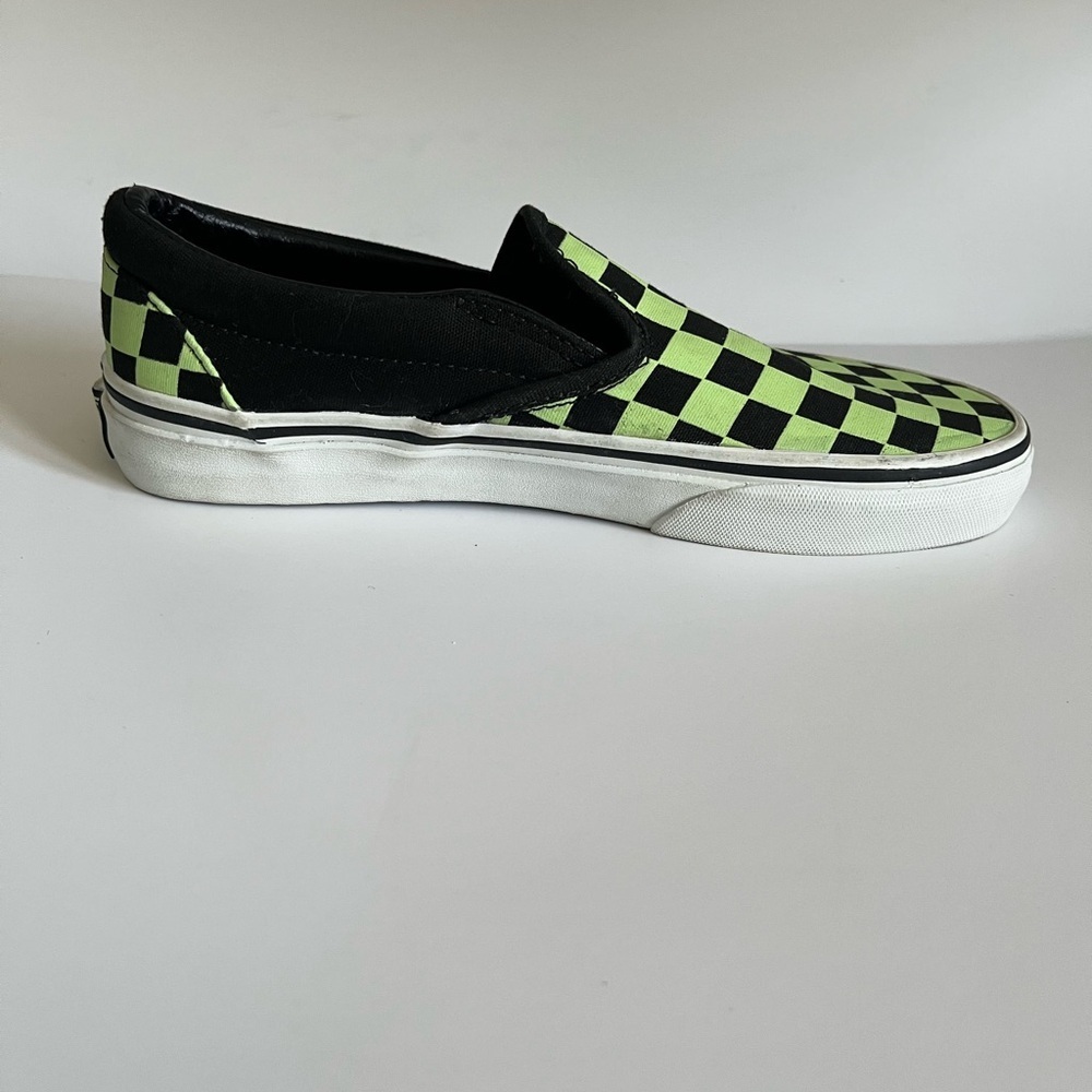 Vans Classic Slip-On Glow Checkerboard Black/Green - Picture 12 of 16
